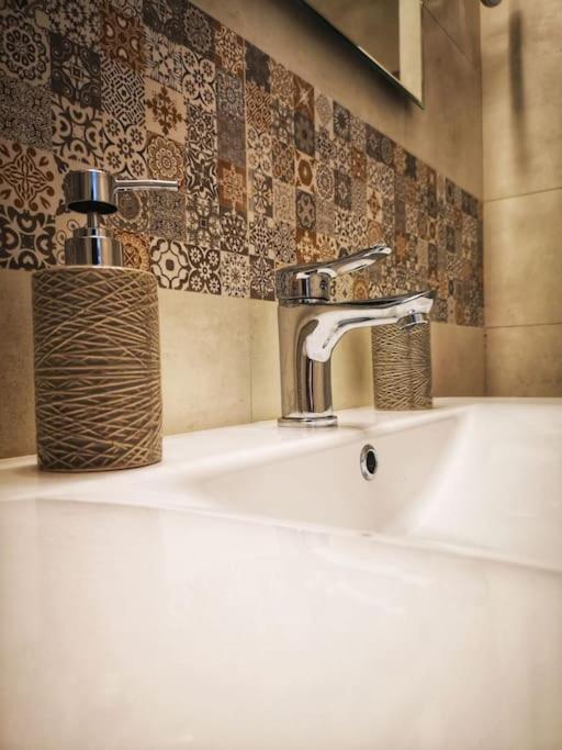 Oliva Loft Apartment Ermoupoli Luaran gambar